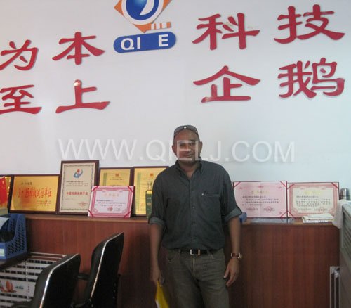 2011年7月25日，外國友人參觀考察我公司！明經(jīng)理等接待并陪同參觀！(圖1)